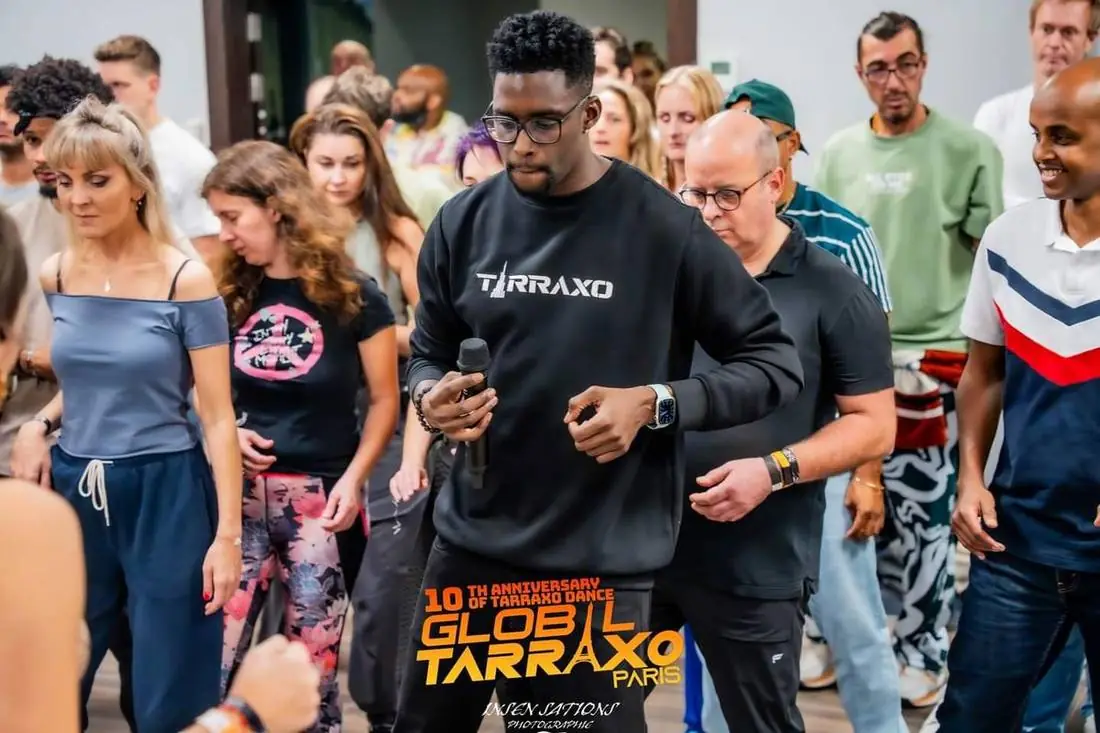 Dawou Tarraxo teaching a workshop — pioneer of Tarraxo dance
